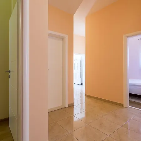 Lukic Apartman *