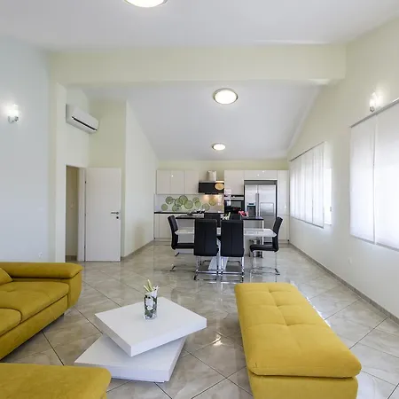 Apartment Lukic Split