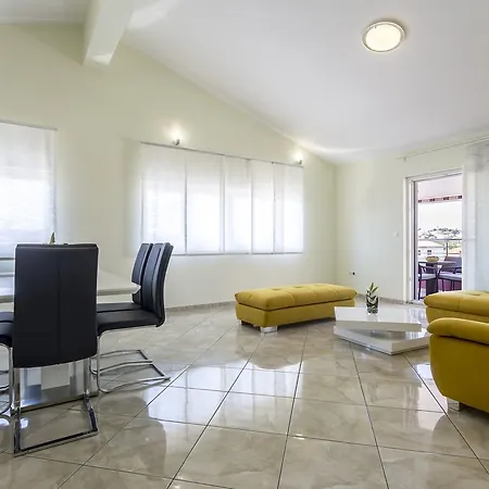 Lägenhet Lukic Split